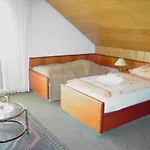 Hotel Garni Sebastian Kirrweiler (Sudliche Weinstrasse)
