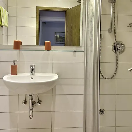 Garni Sebastian Hotel Kirrweiler (Sudliche Weinstrasse)