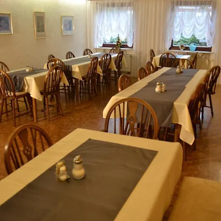 Garni Sebastian Hotel Kirrweiler (Sudliche Weinstrasse)