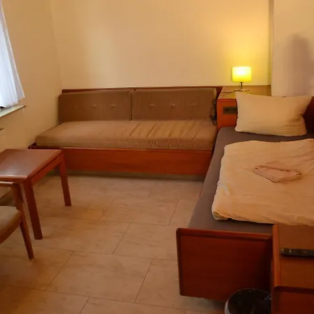 Garni Sebastian Kirrweiler (Sudliche Weinstrasse)