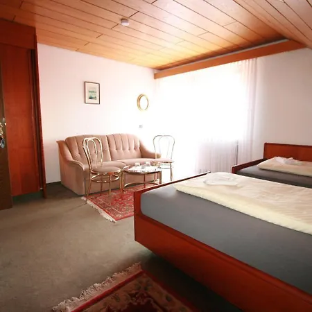 Hotel Garni Sebastian 3*