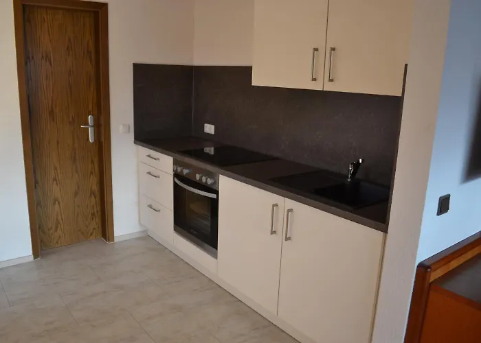 מלון Garni Sebastian 3*