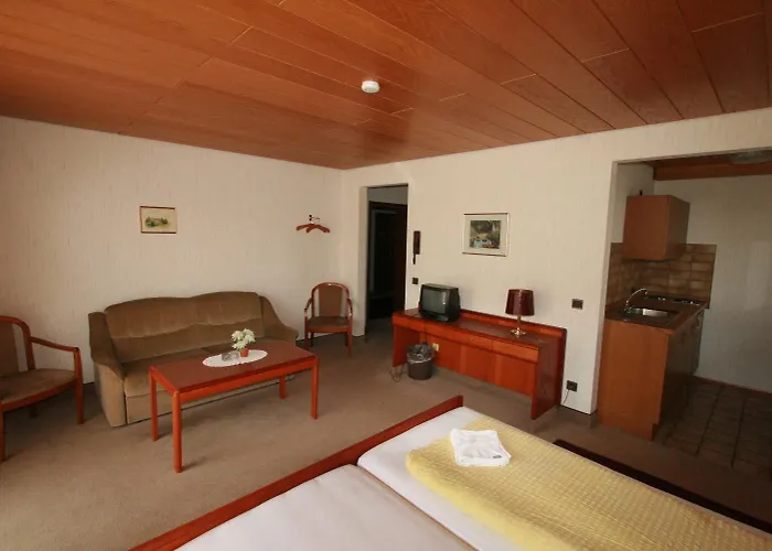 Garni Sebastian מלון Kirrweiler (Sudliche Weinstrasse)